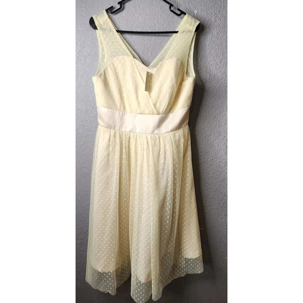Womens NWT Lindy Bop Solid  Polka-Dot Dress From UK Sz16 XL Cottage Core Dresses